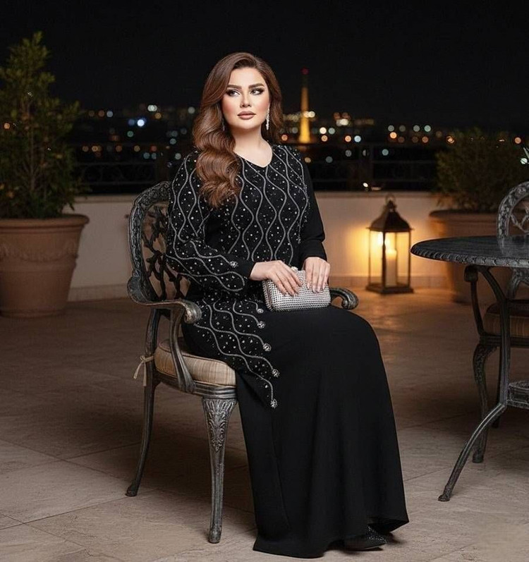 د مدل پیراهن مجلسی زنانه کرپ دالقیچ درجه یک مروارید دوزی نگین دوزی شده